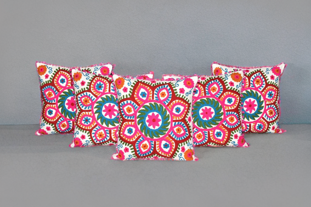 Woolen Thread Embroidery Cushion Cover (Set of 5 Pcs)